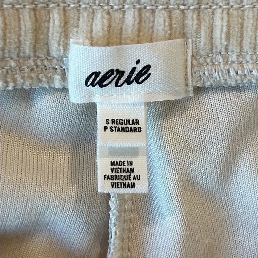 Aerie cream bell bottom flare pull on ribbed leggings size small
